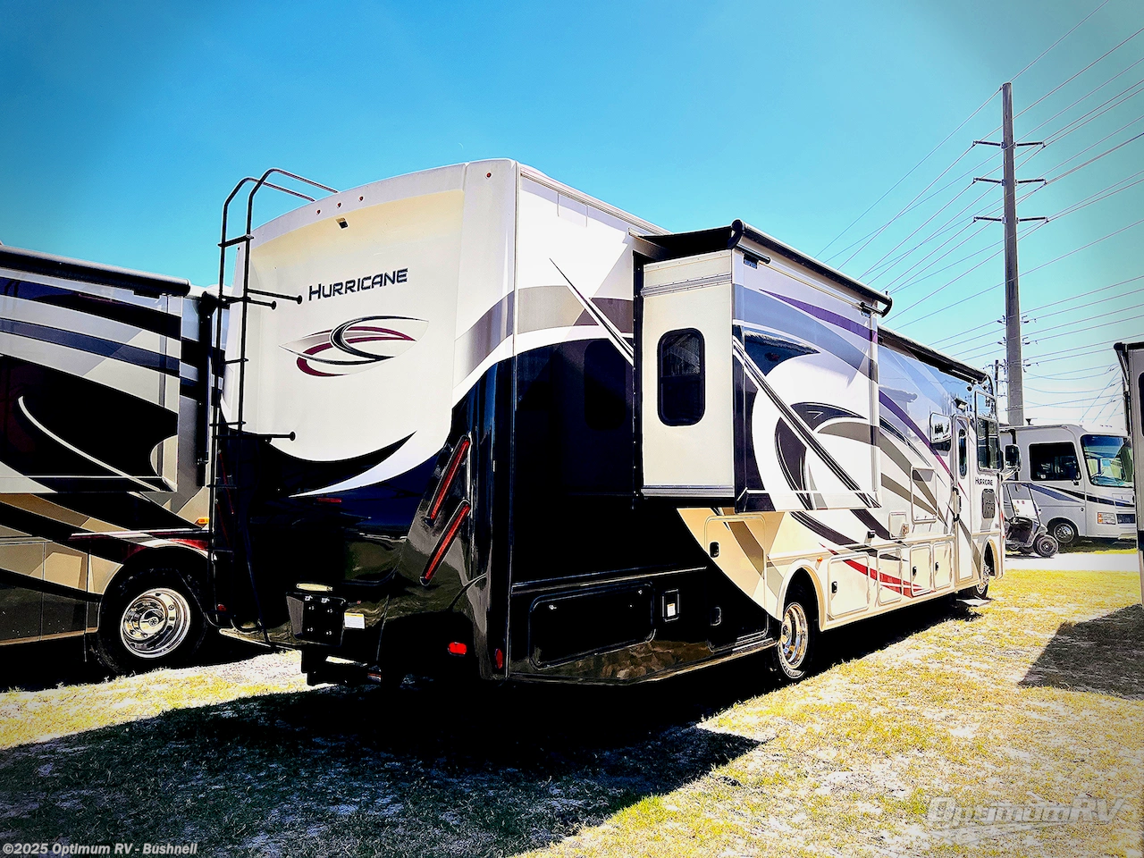 Call now about this 2020 Thor Hurricane 35M! 2020 Thor Hurricane 35M - Used Class A For Sale by Optimum RV - Bushnell in Bushnell, Florida features Slideout, Awning