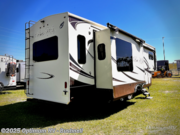 Call now about this 2015 EverGreen RV Bay Hill 295RL! 2015 EverGreen RV Bay Hill 295RL - Used Fifth Wheel For Sale by Optimum RV - Bushnell in Bushnell, Florida features Slideout