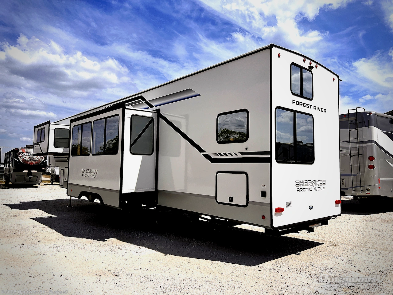 Contact us now about this 2025 Forest River Cherokee Arctic Wolf Suite 3750SUITE! 2025 Cherokee Arctic Wolf Suite 3750SUITE by Forest River from Optimum RV - Bushnell in Bushnell, Florida