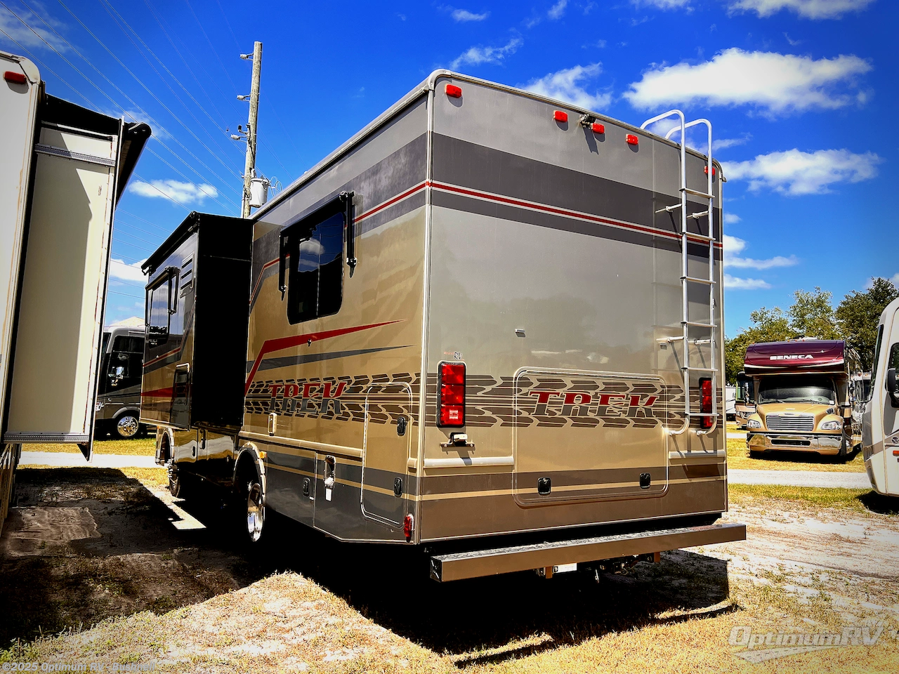 Contact us now about this 2015 Safari Trek 26HM! 2015 Trek 26HM by Safari from Optimum RV - Bushnell in Bushnell, Florida