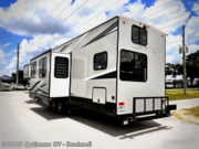 Call now about this 2022 Forest River Cherokee Arctic Wolf Suite 3770! 2022 Forest River Cherokee Arctic Wolf Suite 3770 - Used Fifth Wheel For Sale by Optimum RV - Bushnell in Bushnell, Florida features Awning, Slideout