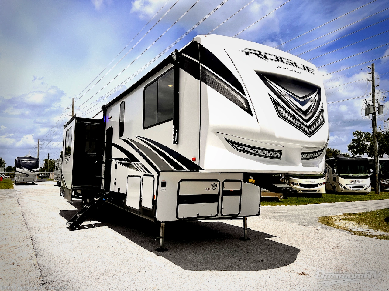 Email now about this 2021 Forest River Vengeance Rogue Armored 351A13! Used 2021 Forest River Vengeance Rogue Armored 351A13 available in Bushnell, Florida