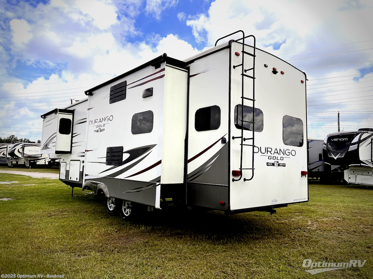 Call now about this 2019 K-Z Durango Gold G353RKT! 2019 K-Z Durango Gold G353RKT - Used Fifth Wheel For Sale by Optimum RV - Bushnell in Bushnell, Florida features Awning, Slideout