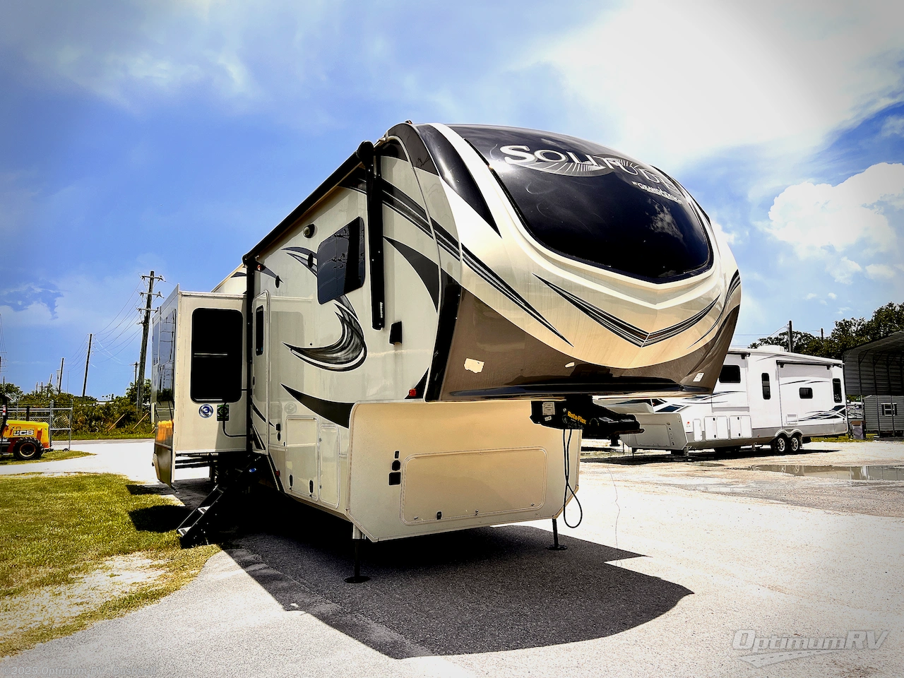 Email now about this 2019 Grand Design Solitude 375RES! Used 2019 Grand Design Solitude 375RES available in Bushnell, Florida