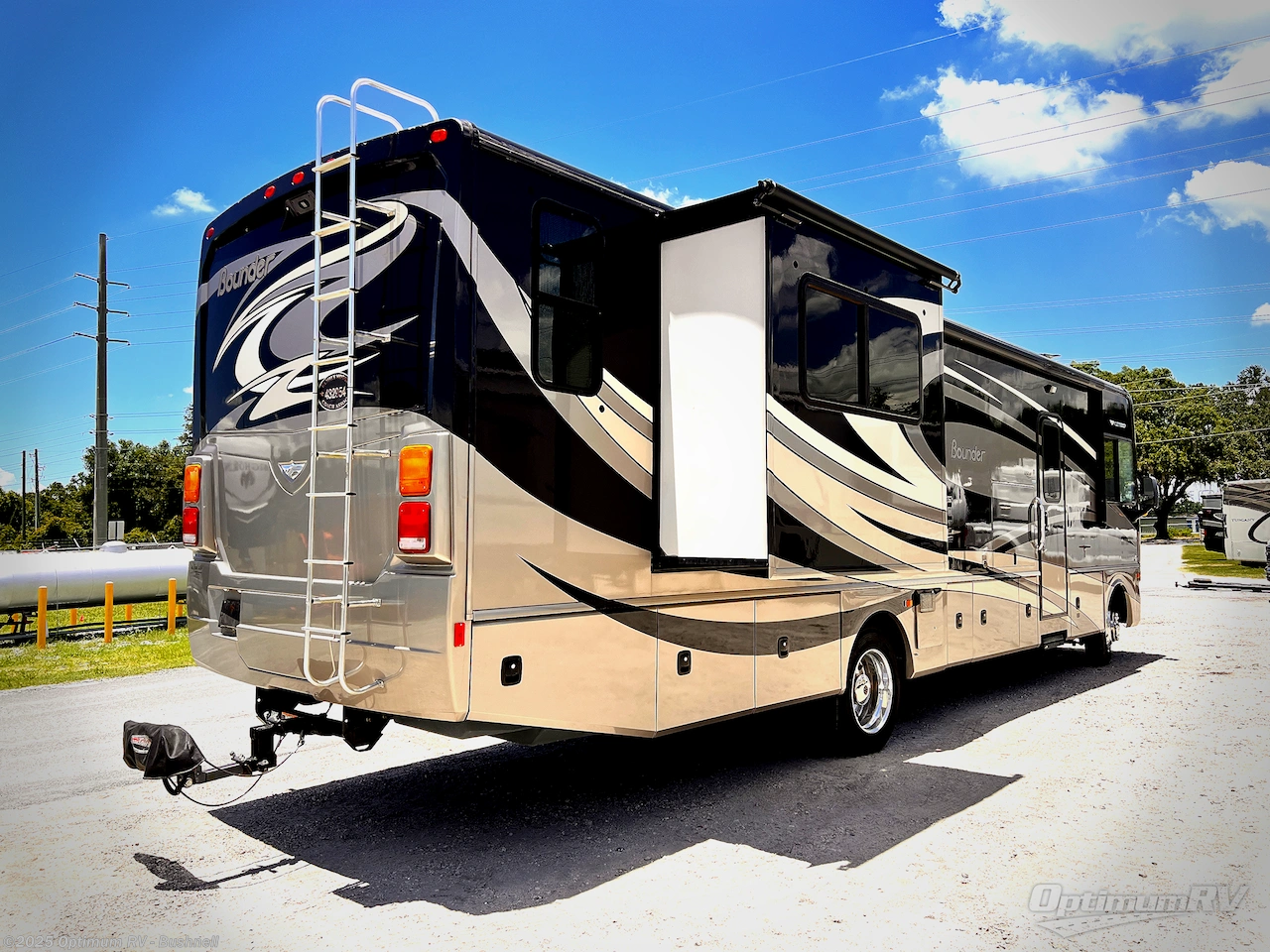 Contact us now about this 2013 Fleetwood Bounder 36E! 2013 Bounder 36E by Fleetwood from Optimum RV - Bushnell in Bushnell, Florida