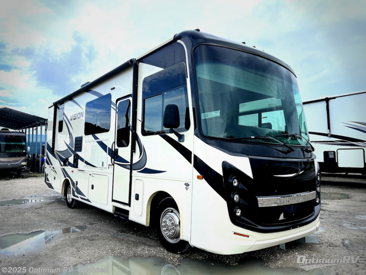 Email now about this 2022 Entegra Coach Vision 27A! Used 2022 Entegra Coach Vision 27A available in Bushnell, Florida