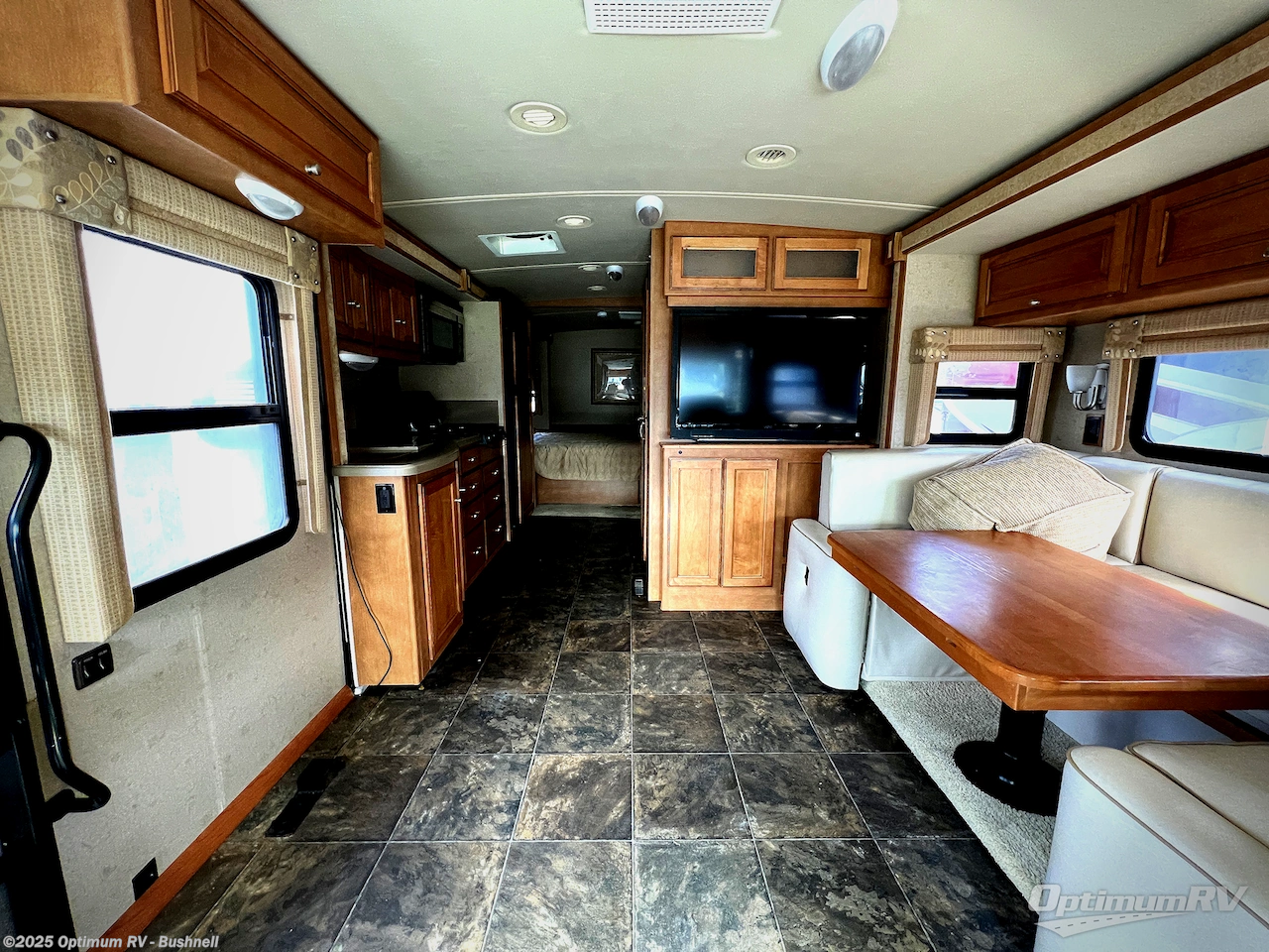 Used 2013 Itasca Sunova 30A available in Bushnell, Florida