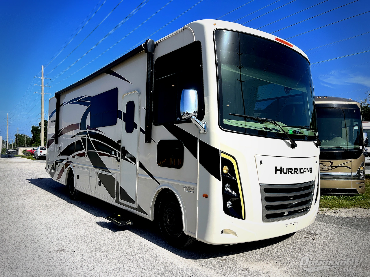 Email now about this 2022 Thor Hurricane 29M! Used 2022 Thor Hurricane 29M available in Bushnell, Florida