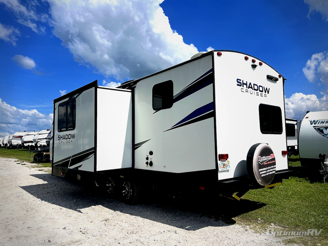 Call now about this 2022 Cruiser RV Shadow Cruiser 259BHS! 2022 Cruiser RV Shadow Cruiser 259BHS - Used Travel Trailer For Sale by Optimum RV - Bushnell in Bushnell, Florida features Slideout, Awning