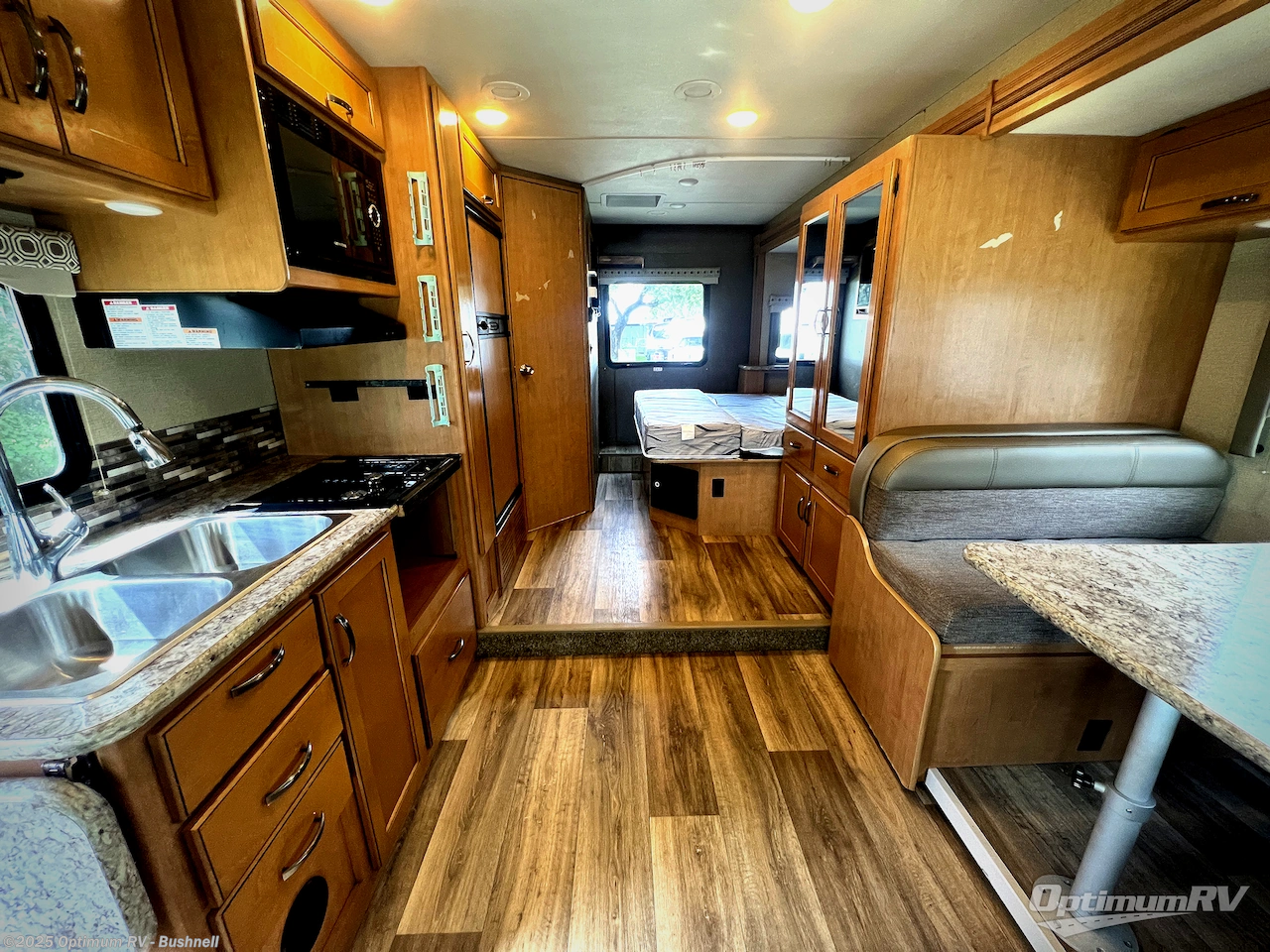 Used 2017 Thor Four Winds 24F available in Bushnell, Florida