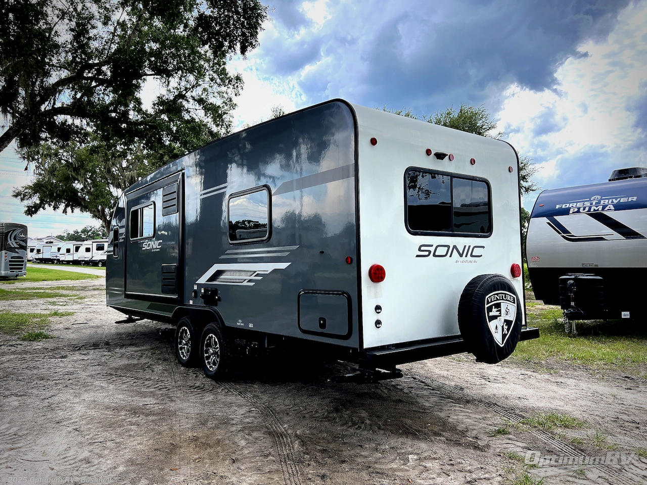 Contact us now about this 2023 Venture RV Sonic SN241VFL! 2023 Sonic SN241VFL by Venture RV from Optimum RV - Bushnell in Bushnell, Florida