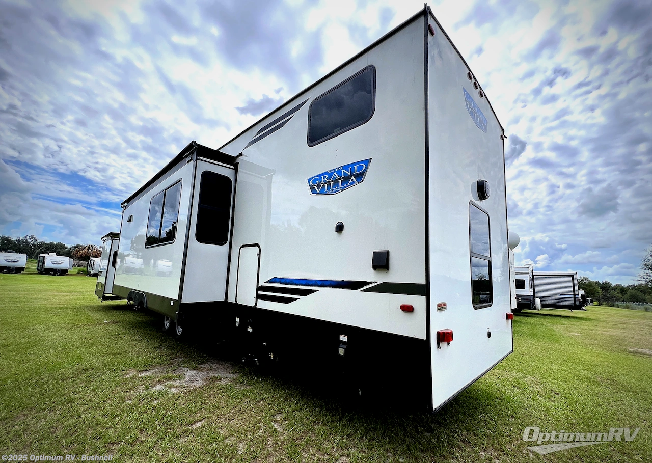 Call now about this 2024 Forest River Salem Grand Villa 42VIEW! 2024 Forest River Salem Grand Villa 42VIEW - Used Destination Trailer For Sale by Optimum RV - Bushnell in Bushnell, Florida features Slideout, Awning
