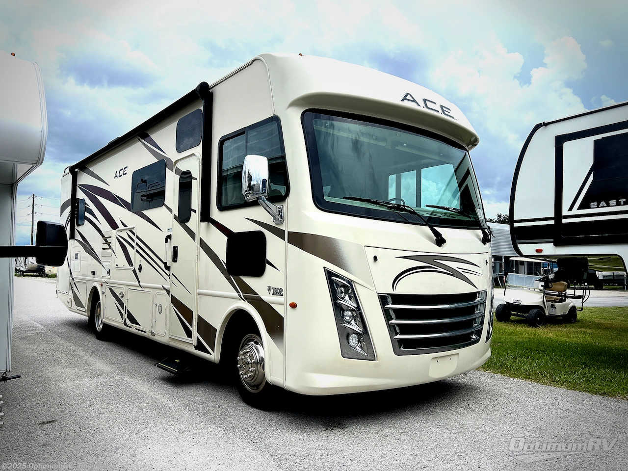 Email now about this 2019 Thor ACE 30.3! Used 2019 Thor ACE 30.3 available in Bushnell, Florida