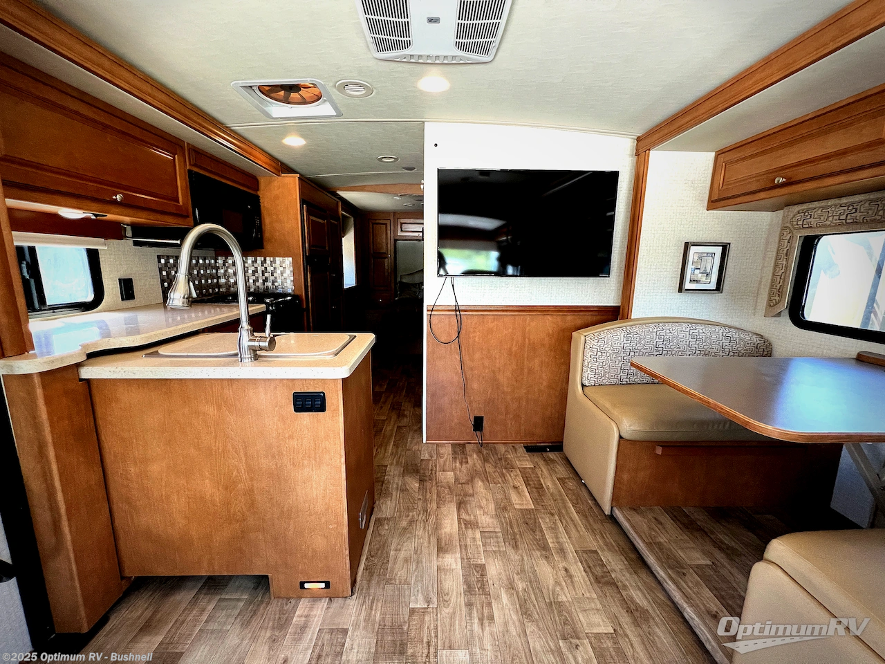 Used 2018 Winnebago Sunstar LX 27N available in Bushnell, Florida
