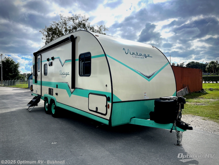 Email now about this 2024 Gulf Stream Vintage Cruiser 23TWS! Used 2024 Gulf Stream Vintage Cruiser 23TWS available in Bushnell, Florida