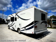 Call now about this 2014 Thor Chateau 26A! 2014 Thor Chateau 26A - Used Class C For Sale by Optimum RV - Bushnell in Bushnell, Florida features Slideout