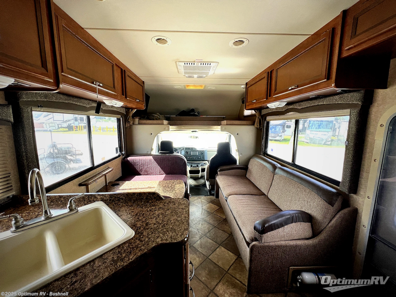 Used 2014 Thor Chateau 26A available in Bushnell, Florida