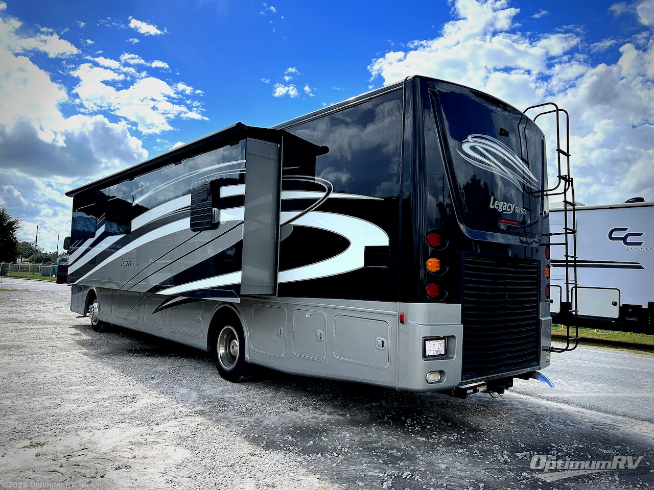Call now about this 2015 Forest River Legacy SR 300 360RB! 2015 Forest River Legacy SR 300 360RB - Used Class A For Sale by Optimum RV - Bushnell in Bushnell, Florida features Slideout