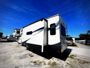 Call now about this 2021 Keystone Montana 3231CK! 2021 Keystone Montana 3231CK - Used Fifth Wheel For Sale by Optimum RV - Bushnell in Bushnell, Florida features Awning, Slideout