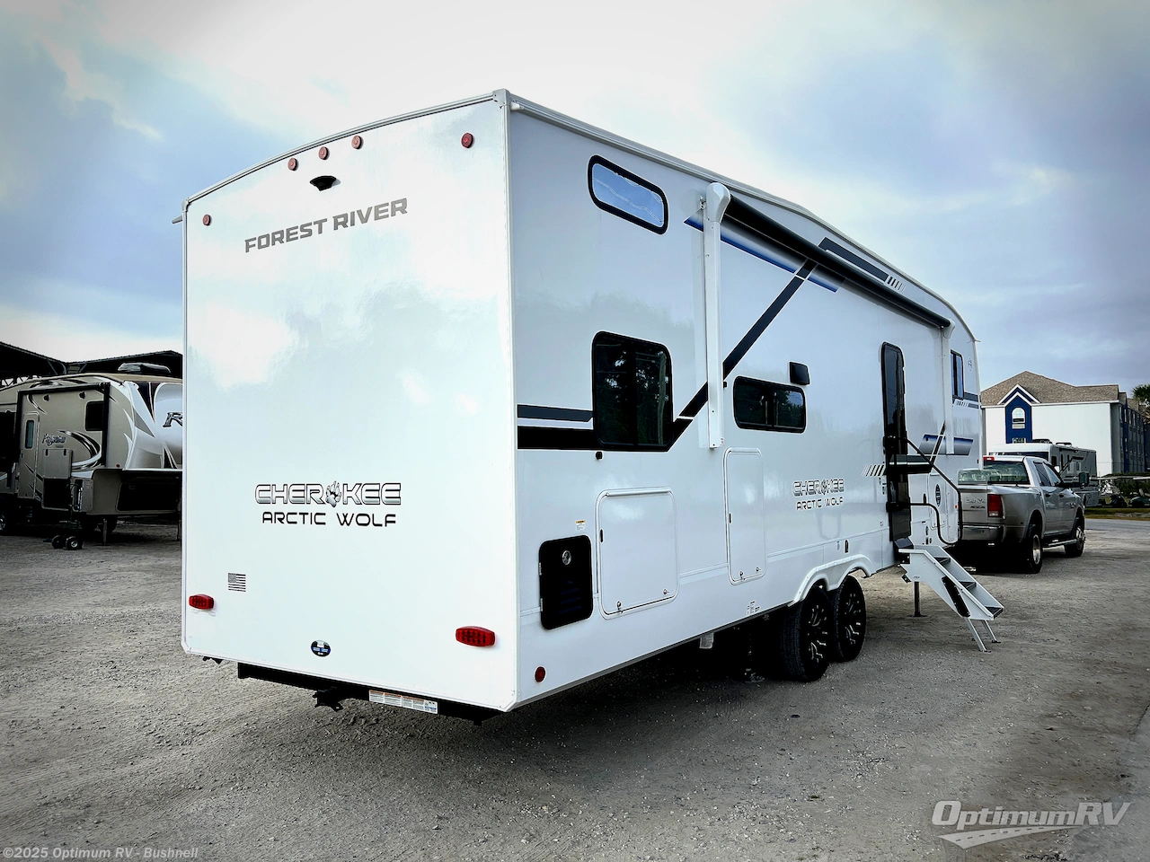 Contact us now about this 2026 Forest River Cherokee Arctic Wolf 287BH! 2026 Cherokee Arctic Wolf 287BH by Forest River from Optimum RV - Bushnell in Bushnell, Florida