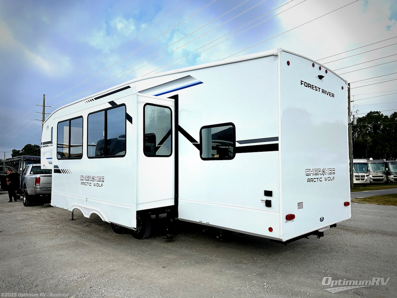 Call now about this 2026 Forest River Cherokee Arctic Wolf 287BH! 2026 Forest River Cherokee Arctic Wolf 287BH - New Fifth Wheel For Sale by Optimum RV - Bushnell in Bushnell, Florida features Slideout, Awning