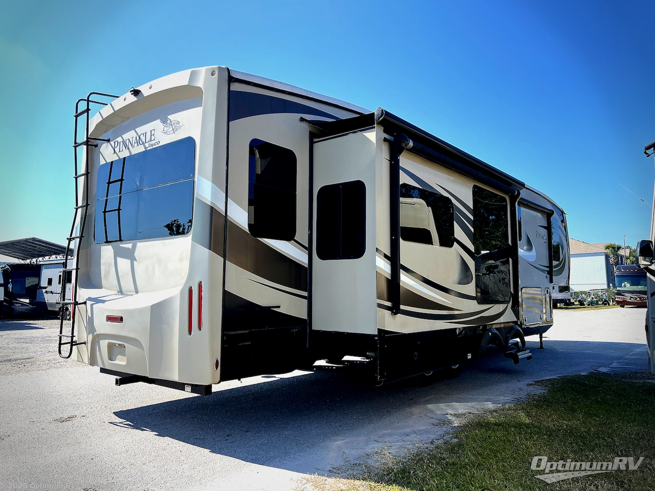 Contact us now about this 2017 Jayco Pinnacle 36FBTS! 2017 Pinnacle 36FBTS by Jayco from Optimum RV - Bushnell in Bushnell, Florida