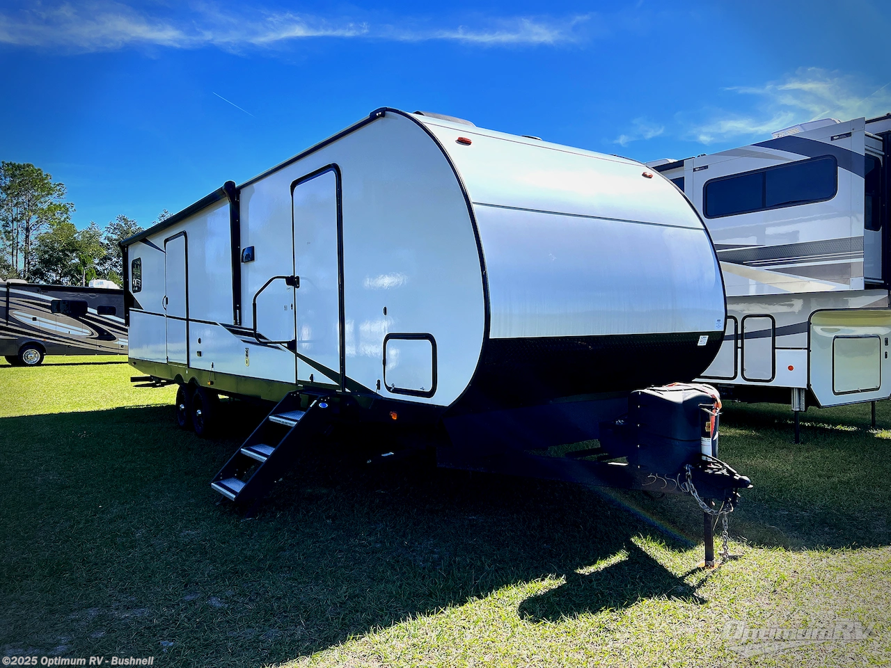 Email now about this 2023 Heartland Trail Runner 341RU! Used 2023 Heartland Trail Runner 341RU available in Bushnell, Florida