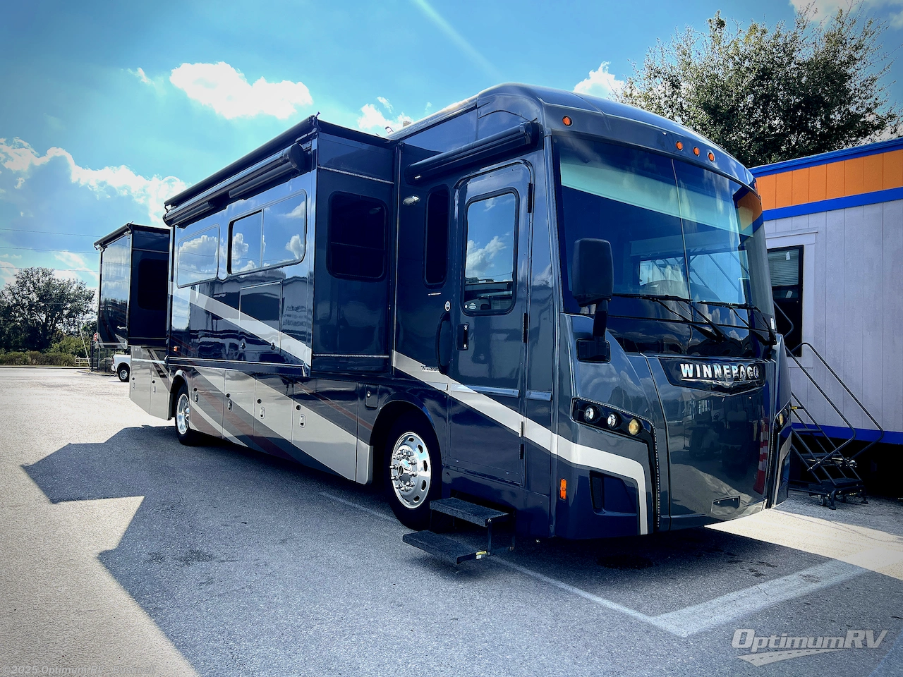 Email now about this 2019 Winnebago Forza 36G! Used 2019 Winnebago Forza 36G available in Bushnell, Florida