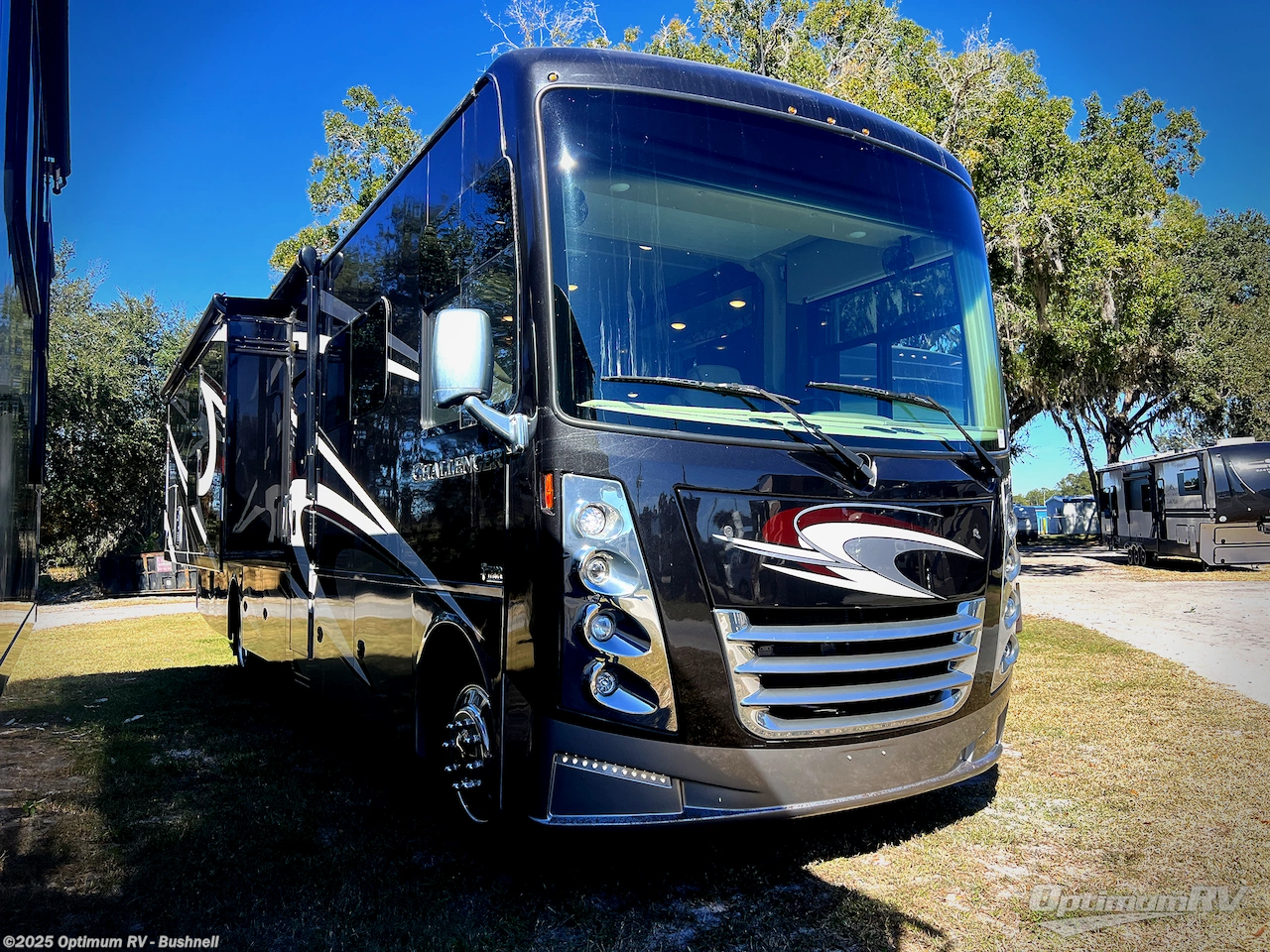 Email now about this 2020 Thor Challenger 37DS! Used 2020 Thor Challenger 37DS available in Bushnell, Florida