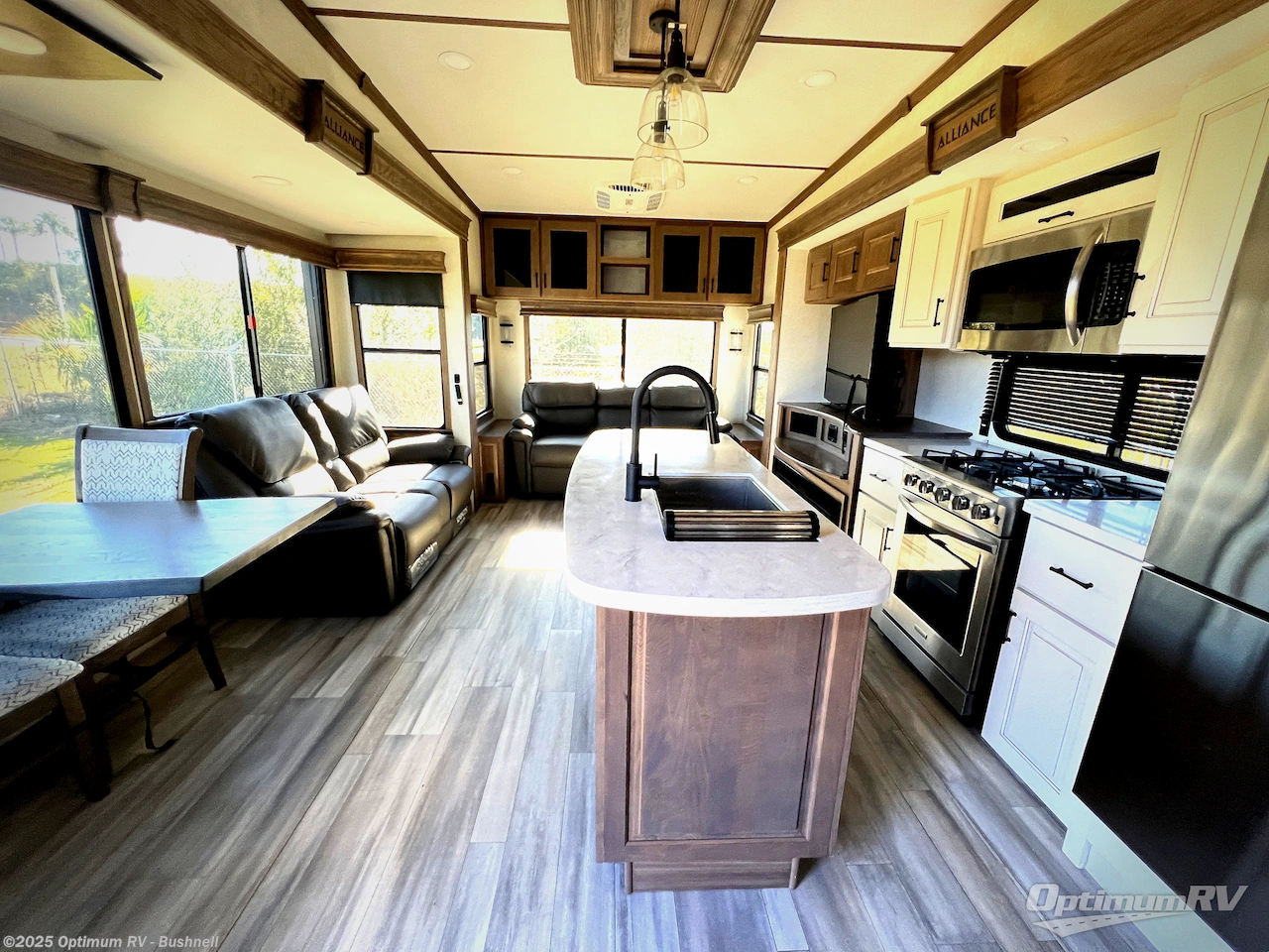 Used 2023 Skyline Alliance Paradigm 340RL available in Bushnell, Florida