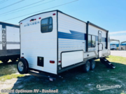Call now about this 2022 Prime Time Avenger 26BK! 2022 Prime Time Avenger 26BK - Used Travel Trailer For Sale by Optimum RV - Bushnell in Bushnell, Florida features Awning