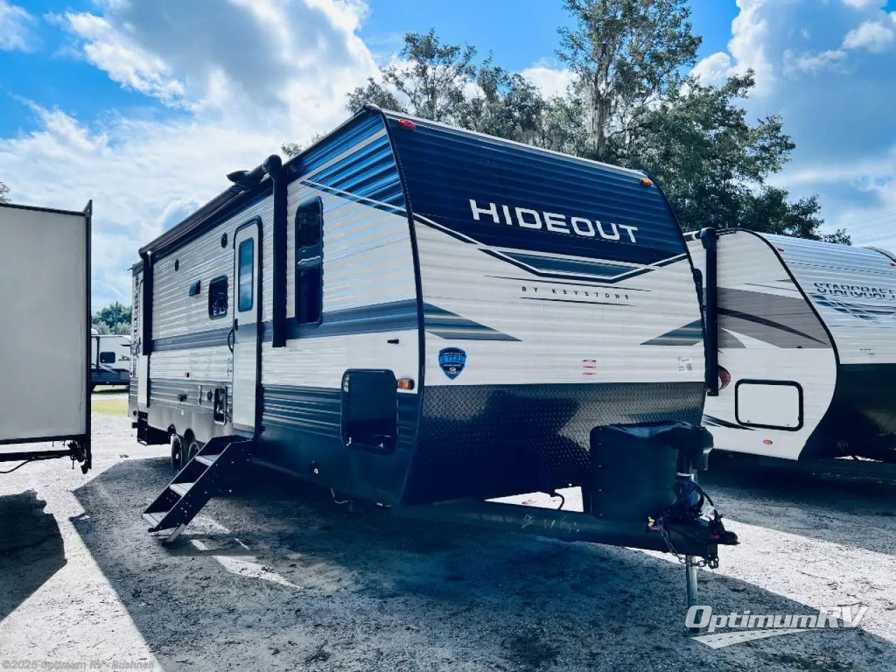 Email now about this 2022 Keystone Hideout 272BH! Used 2022 Keystone Hideout 272BH available in Bushnell, Florida