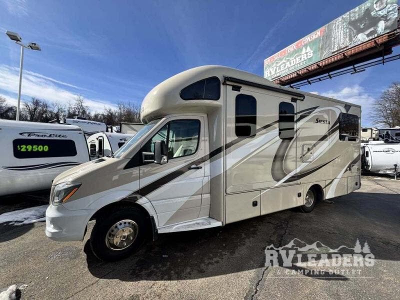 Used 2020 Thor Motor Coach Siesta Sprinter 24SK available in Adamsburg, Pennsylvania