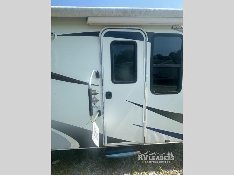 Contact us now about this 2015 Lance Lance Travel Trailers 2285! 2015 Lance Travel Trailers 2285 by Lance from RV Leaders & Camping Outlet in Adamsburg, Pennsylvania