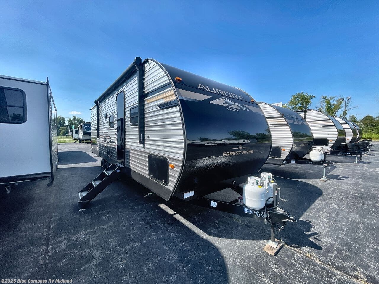 Contact us now about this 2026 Forest River Aurora Light 26BHS! 2026 Aurora Light 26BHS by Forest River from Blue Compass RV Midland in Midland, Michigan