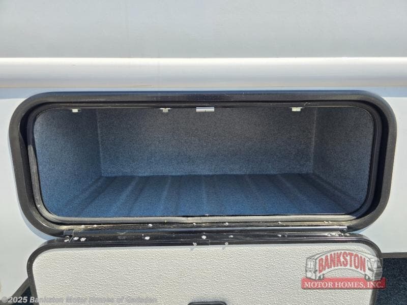 Contact us now about this 2025 East to West Entrada 2700NS! 2025 Entrada 2700NS by East to West from Bankston Motor Homes of Gadsden in Attalla, Alabama