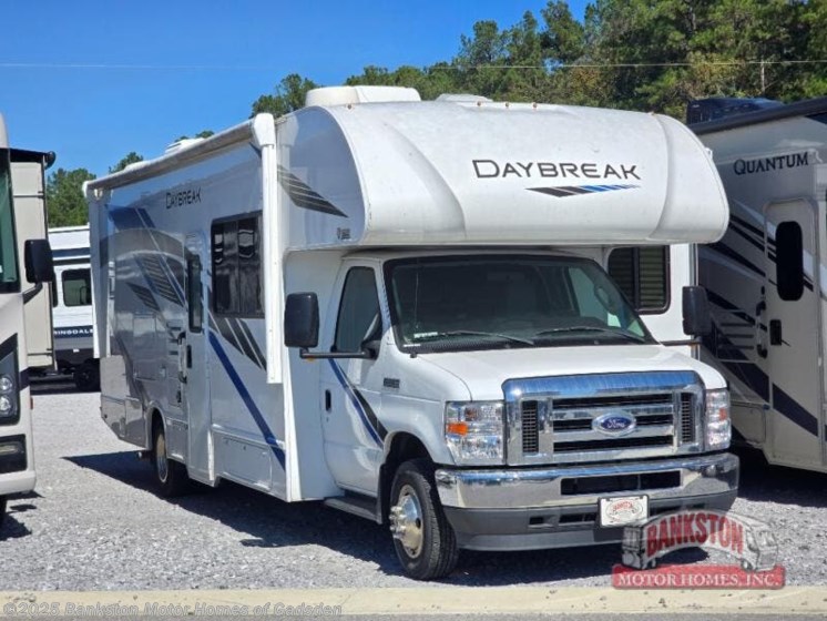 Email now about this 2020 Thor Motor Coach Daybreak 27DB! Used 2020 Thor Motor Coach Daybreak 27DB available in Attalla, Alabama