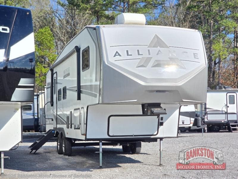 Email now about this 2024 Alliance RV Avenue All-Access 28BH! Used 2024 Alliance RV Avenue All-Access 28BH available in Attalla, Alabama
