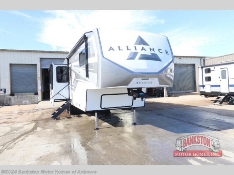 New 2024 Alliance RV Avenue 32RLS available in Ardmore, Tennessee