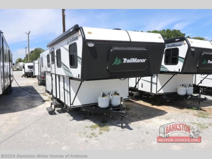 New 2024 TrailManor 2720 Series 2720QB available in Ardmore, Tennessee
