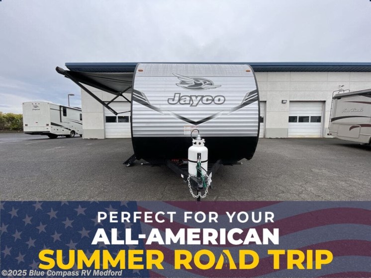 Email now about this 2025 Jayco Jay Flight SLX 160LKW! New 2025 Jayco Jay Flight SLX 160LKW available in Medford, Oregon
