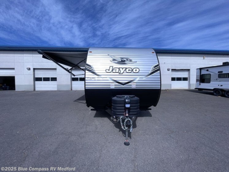 Email now about this 2026 Jayco Jay Flight SLX 210QBW! New 2026 Jayco Jay Flight SLX 210QBW available in Medford, Oregon