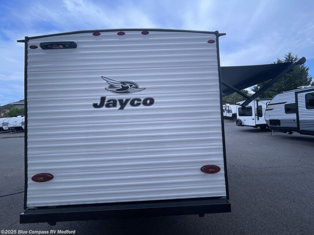 Contact us now about this 2026 Jayco Jay Flight SLX 170BHW! 2026 Jay Flight SLX 170BHW by Jayco from Blue Compass RV Medford in Medford, Oregon
