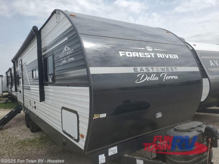 Email now about this 2025 East to West Della Terra 262BH! New 2025 East to West Della Terra 262BH available in Wharton, Texas