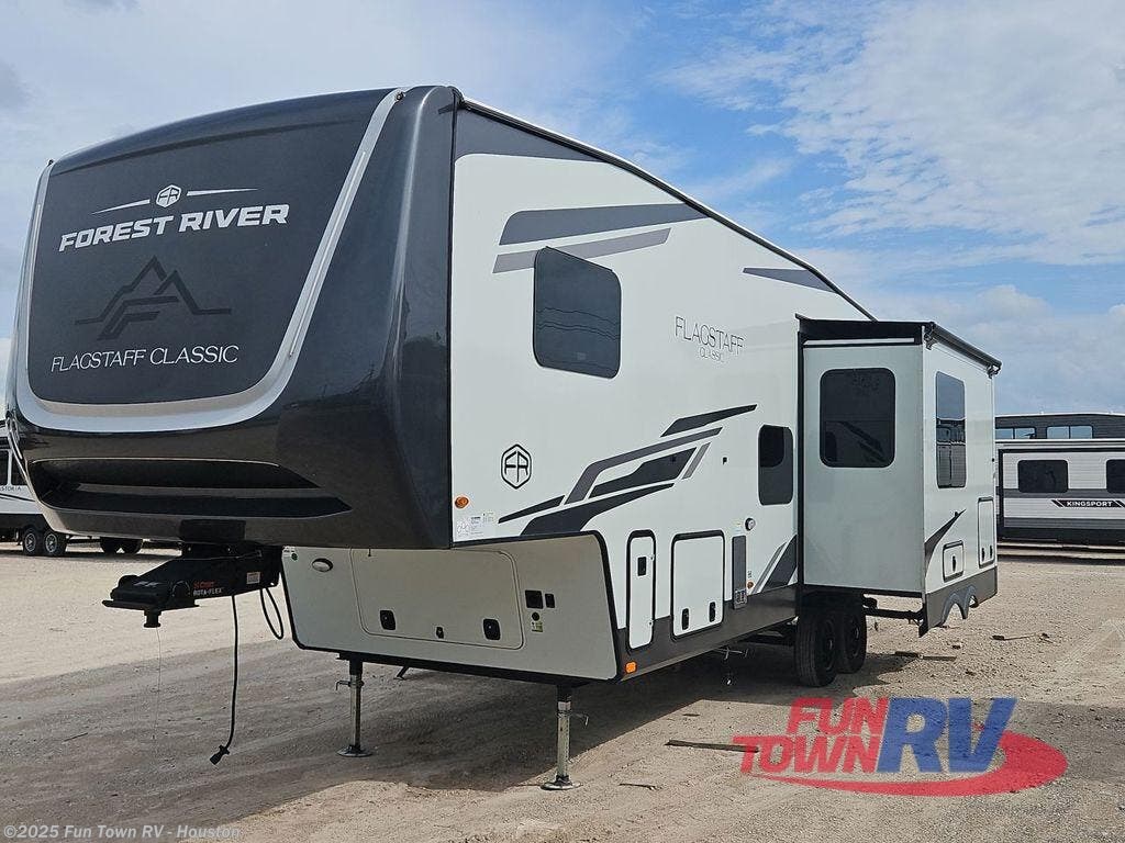 Used 2025 Forest River Flagstaff Classic F374DBH available in Wharton, Texas