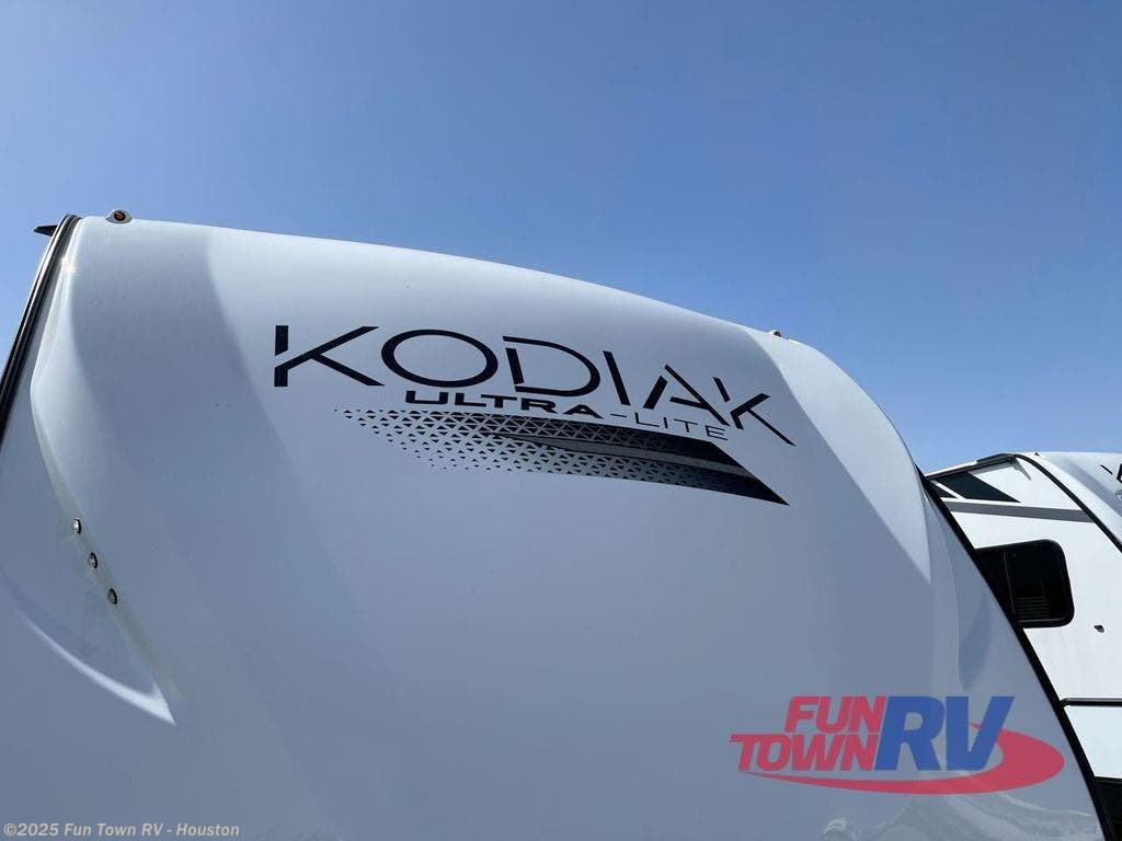Contact us now about this 2025 Dutchmen Kodiak 241BHSL! 2025 Kodiak 241BHSL by Dutchmen from Fun Town RV - Houston in Wharton, Texas