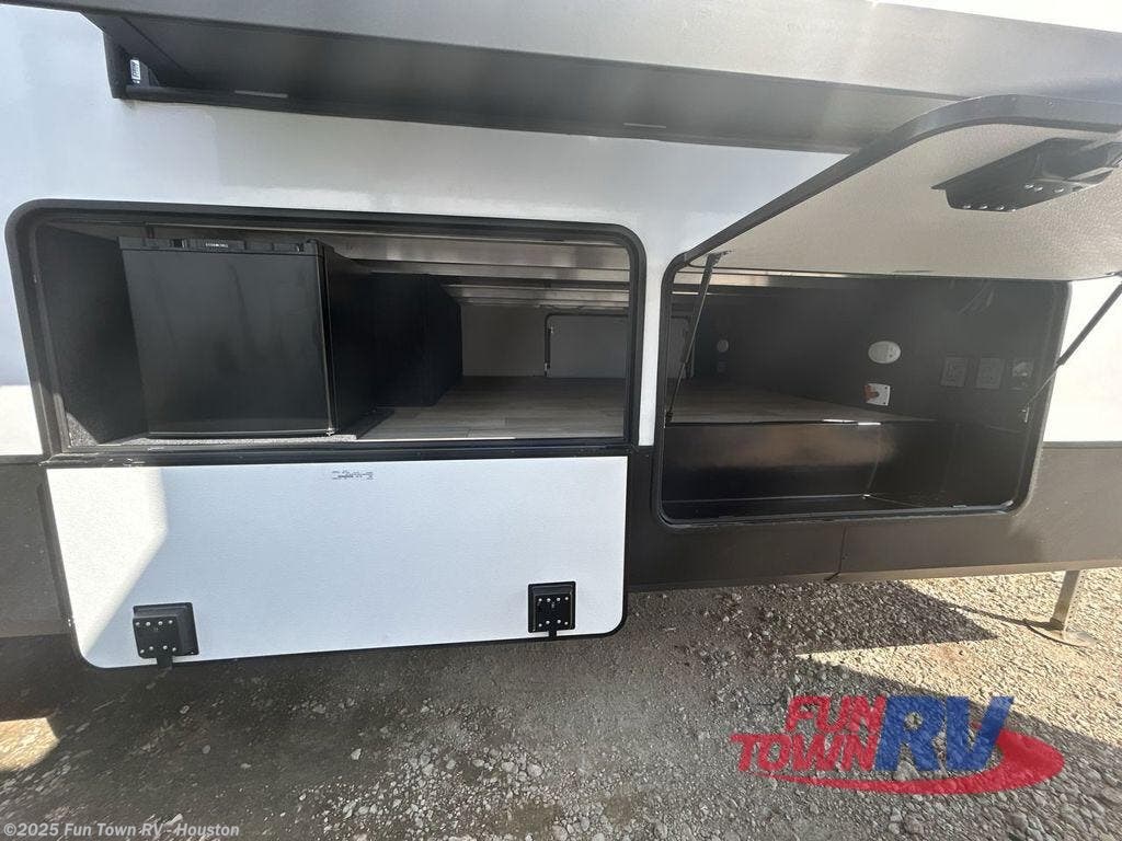 Email now about this 2026 Forest River Sandpiper 3800RK! New 2026 Forest River Sandpiper 3800RK available in Wharton, Texas