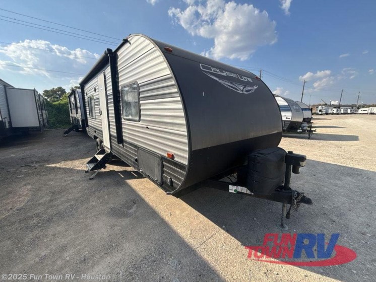 Email now about this 2019 Forest River Salem Cruise Lite 241QBXL! Used 2019 Forest River Salem Cruise Lite 241QBXL available in Wharton, Texas