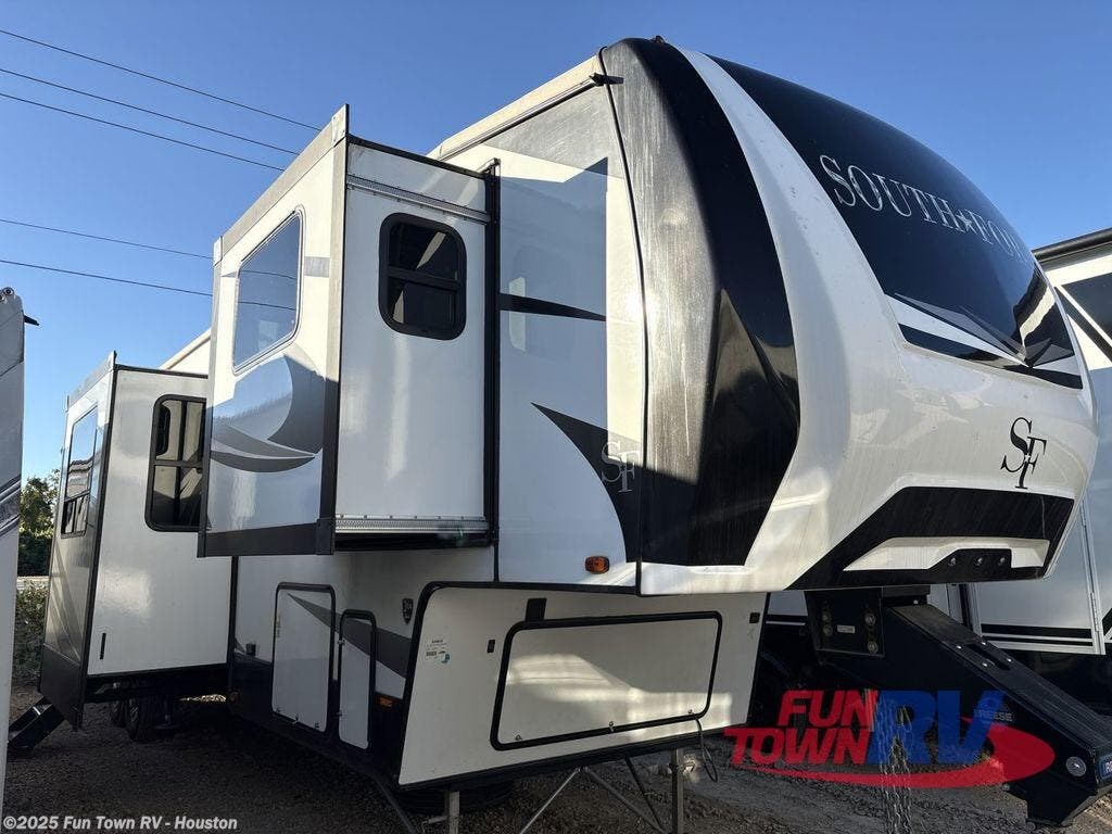 Email now about this 2023 Cruiser RV South Fork 3710FLMB! Used 2023 Cruiser RV South Fork 3710FLMB available in Wharton, Texas