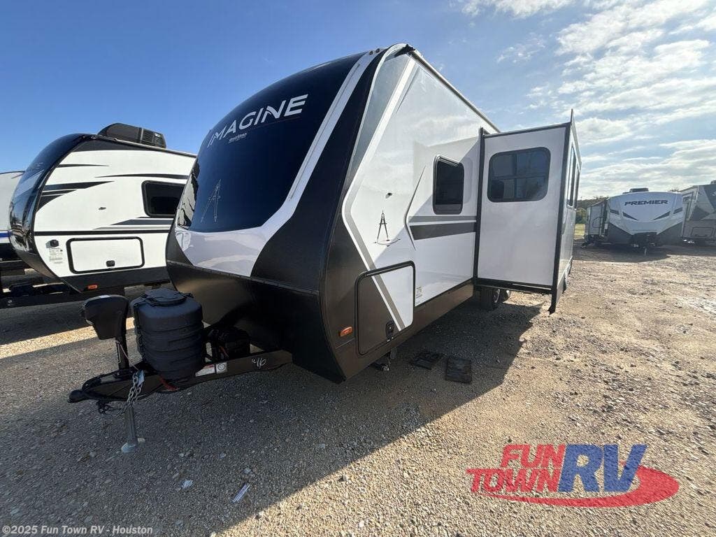 Contact us now about this 2025 Grand Design Imagine 2600RB! 2025 Imagine 2600RB by Grand Design from Fun Town RV - Houston in Wharton, Texas
